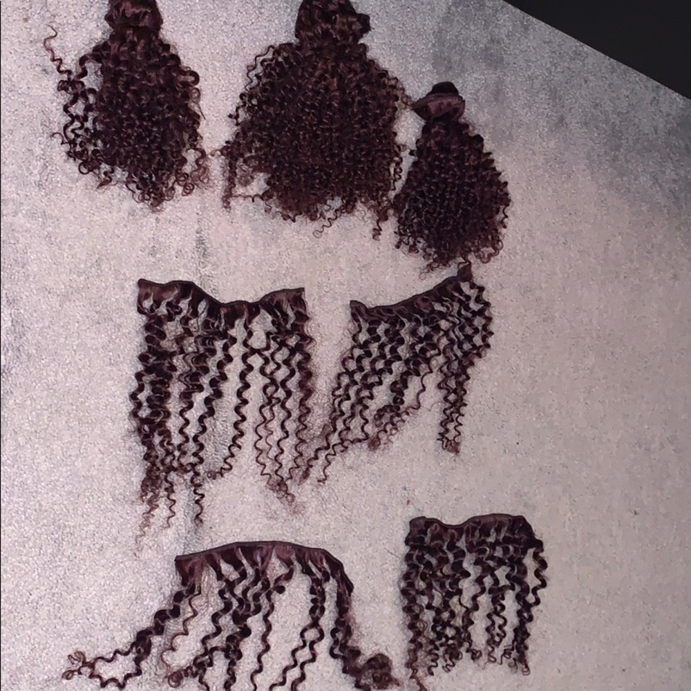 Curly hair